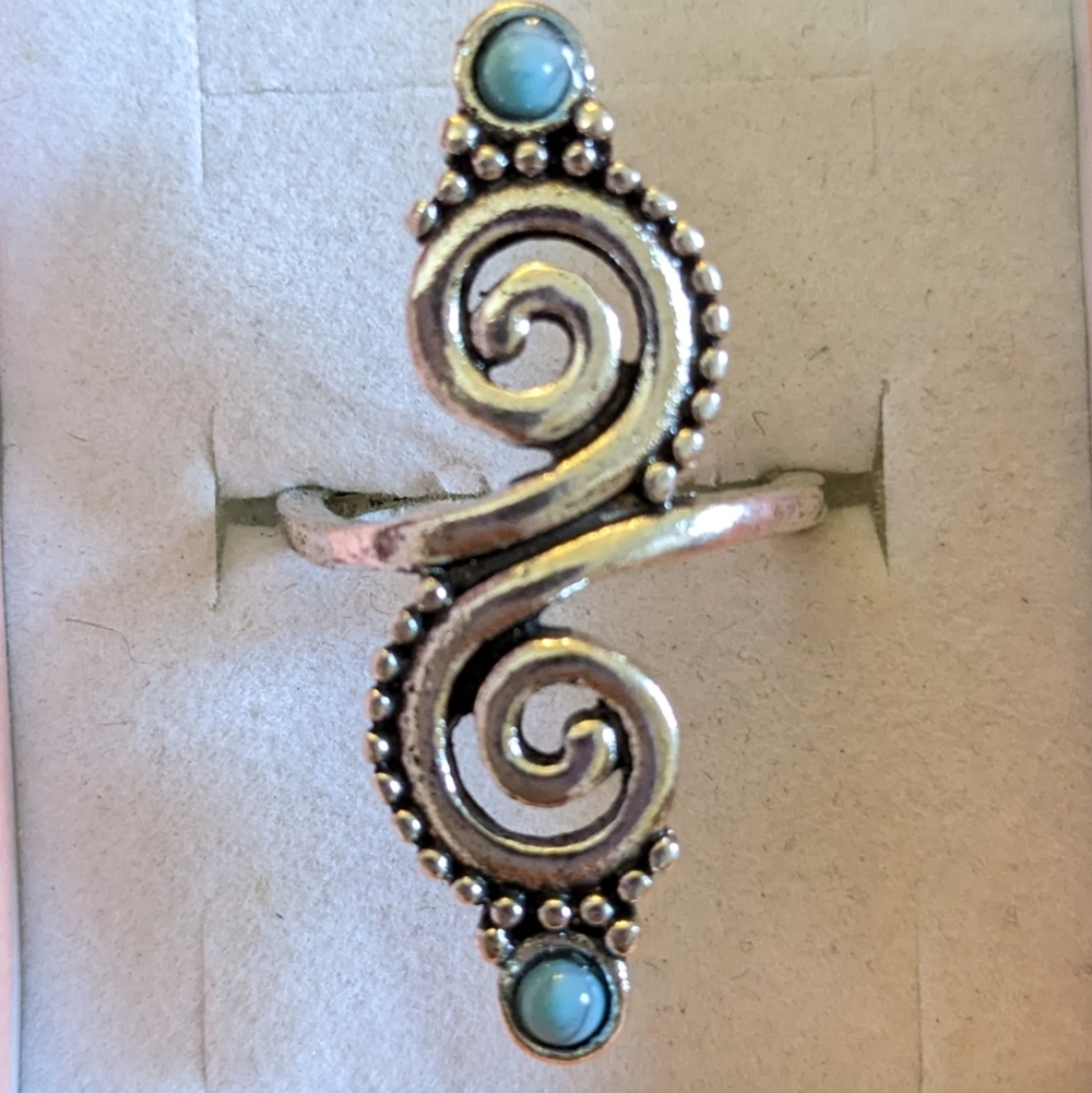 New Exaggerated Turquoise Color Ring Vintage Style size 6 1/2, T2B2E